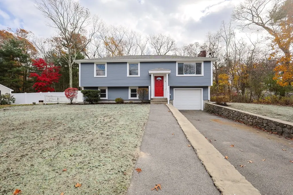 3 Park Dr, Holbrook, MA 02343 - Image #1