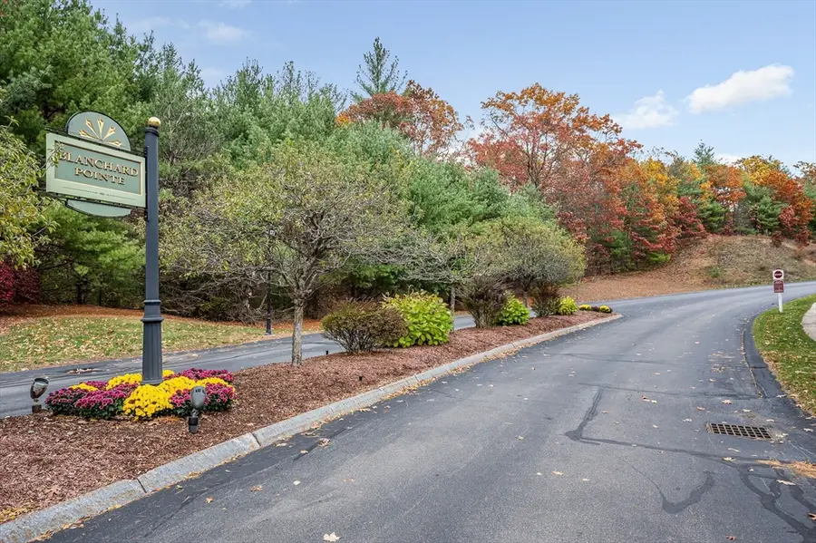 47 Hanna Cir #47, Merrimack, NH 03054 - Image #2