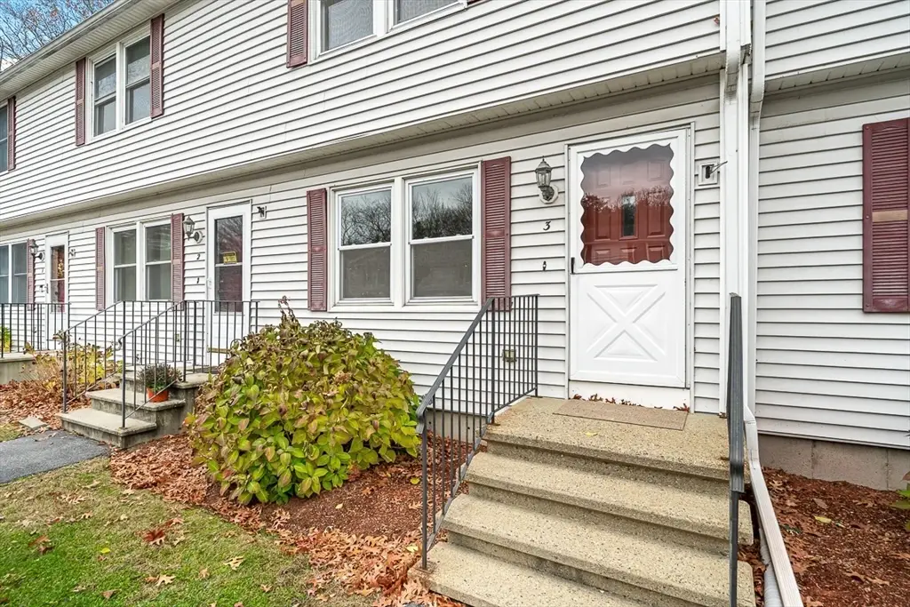101 Donohue Rd #3, Dracut, MA 01826 - Image #1