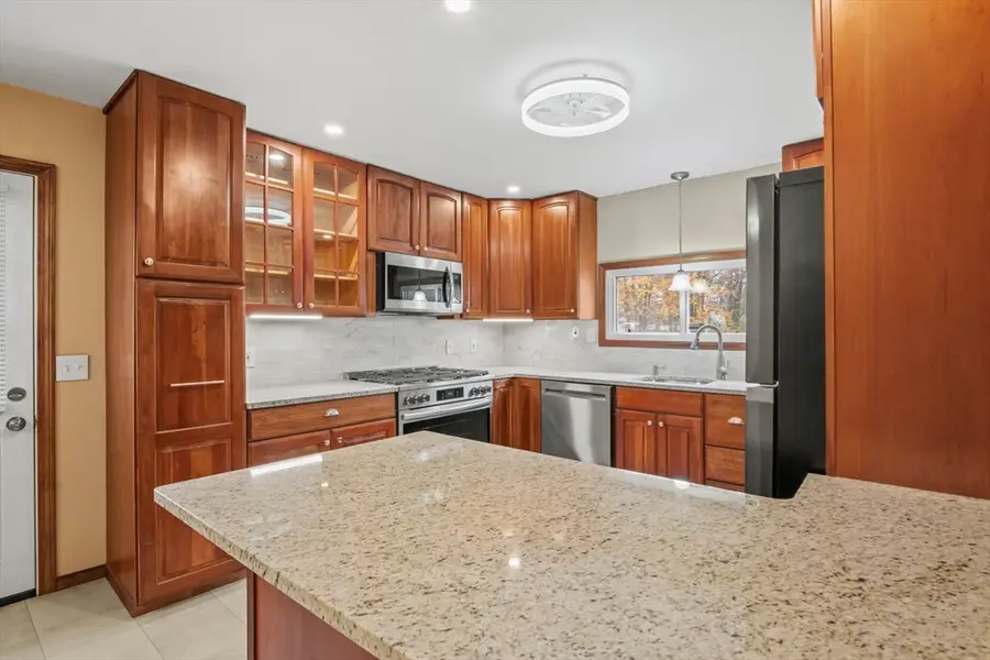 296 Astle Street, Tewksbury, MA 01876 - Image #3