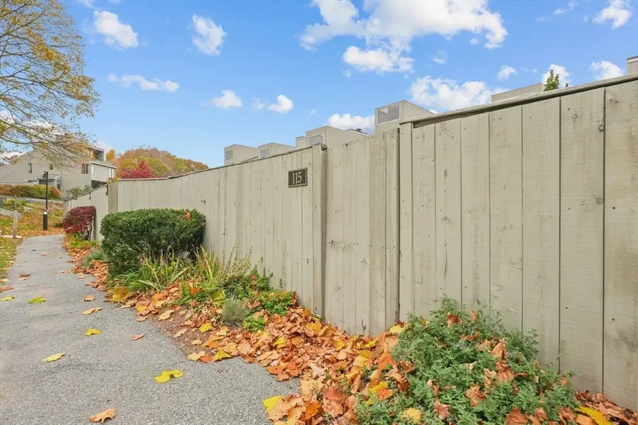 115 Mill Pond #115, North Andover, MA 01845 - Image #2