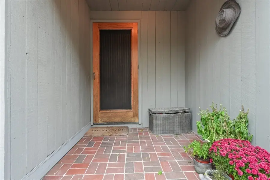 115 Mill Pond #115, North Andover, MA 01845 - Image #3