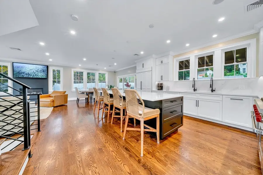 4 Lowell St, Lynnfield, MA 01940 - Image #2