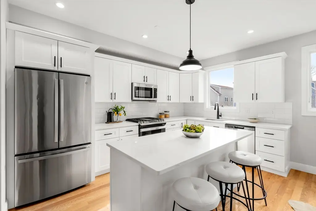 123-125 Centre St #TH4, Boston, MA 02124 - Image #1