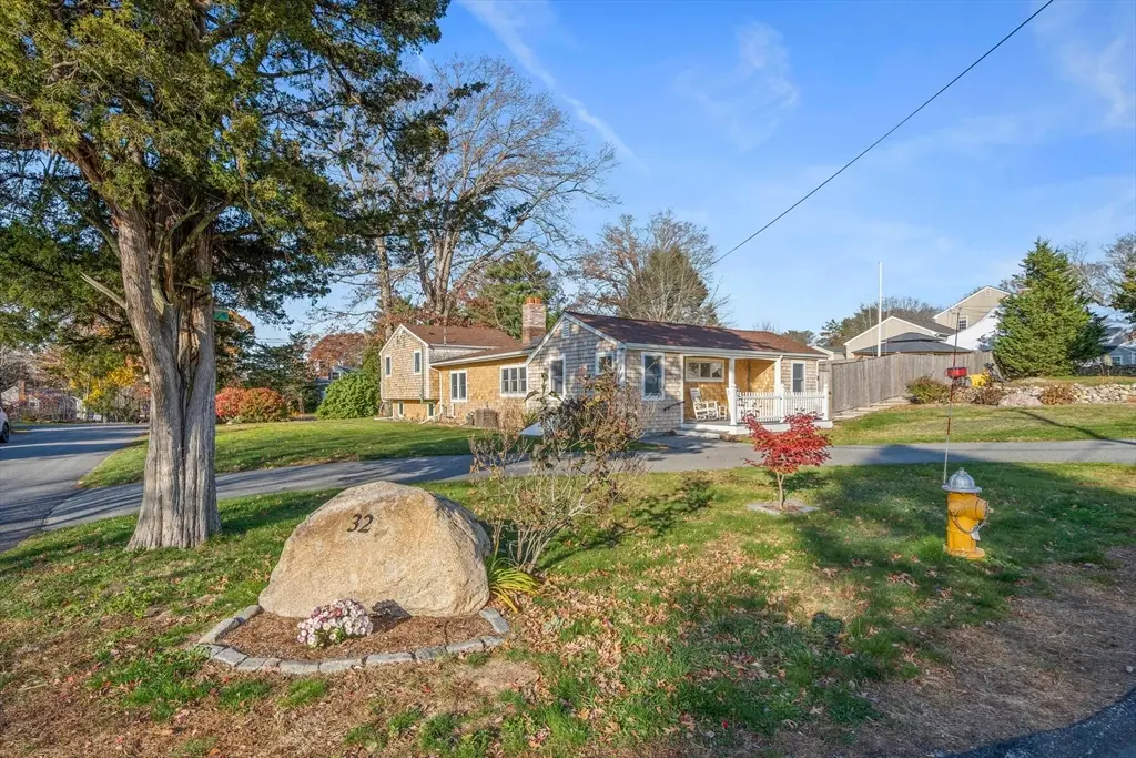 32 Fairview Ave, Scituate, MA 02066 - Image #1