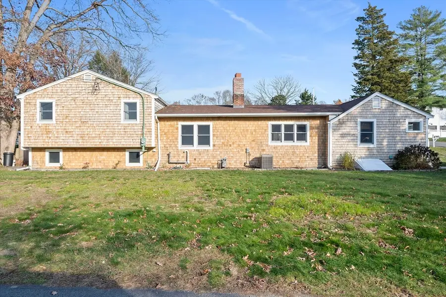 32 Fairview Ave, Scituate, MA 02066 - Image #3