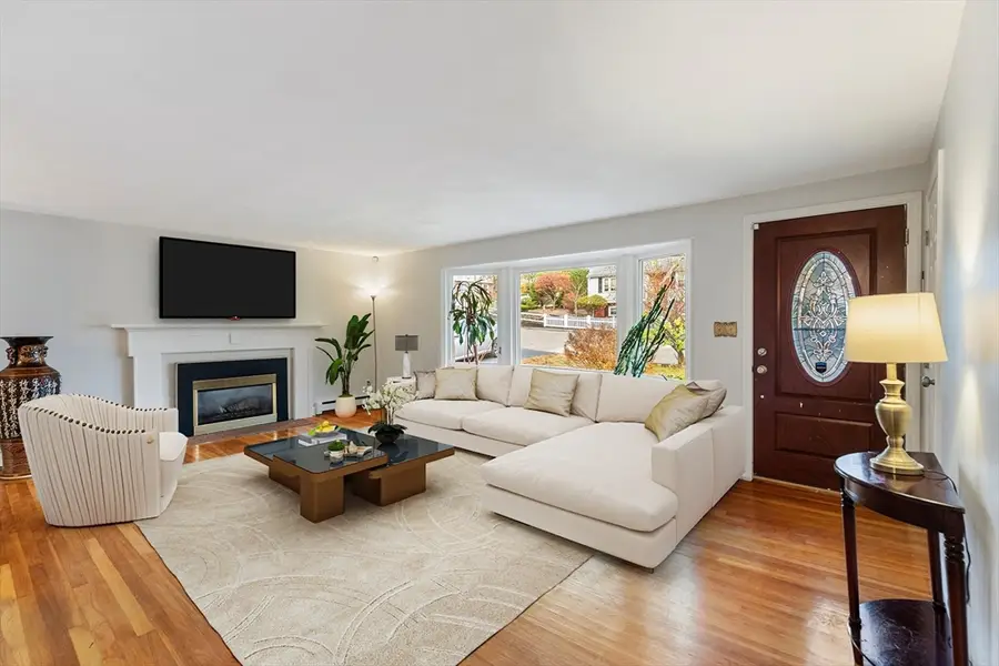 10 Apache Trl, Medford, MA 02155 - Image #3