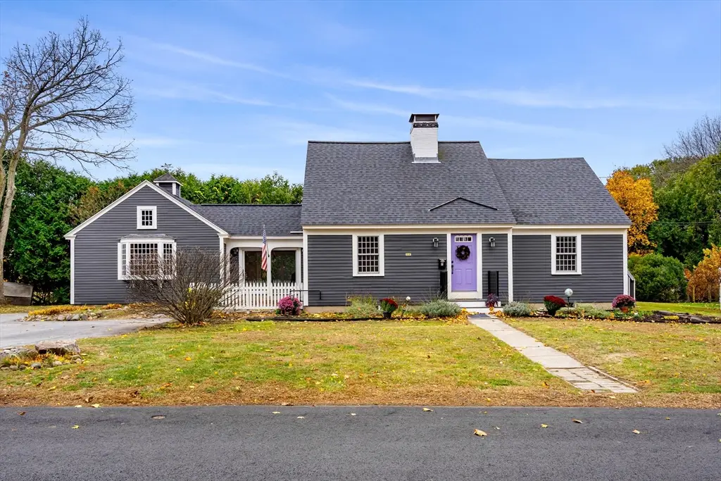 11 West Bradstreet Rd, North Andover, MA 01845 - Image #1
