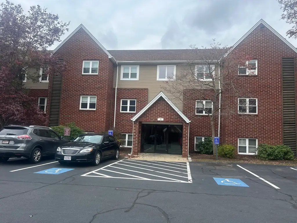 35 Longworth Ave #17, Brockton, MA 02302 - Image #1