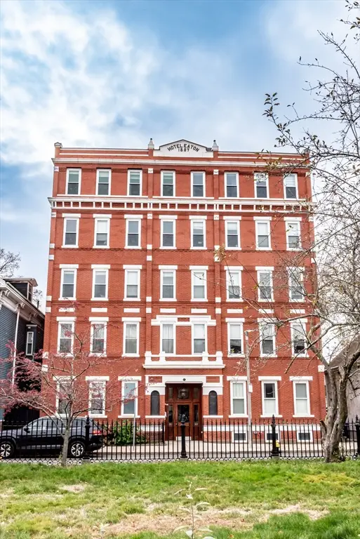 309 Emerson St #14, Boston, MA 02127