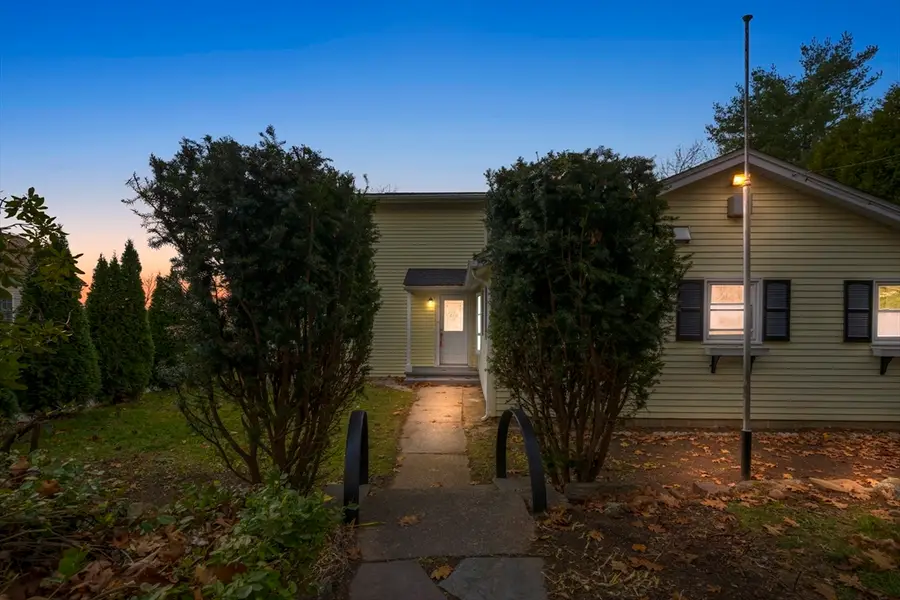 25 Highland Trl, West Brookfield, MA 01585 - Image #2