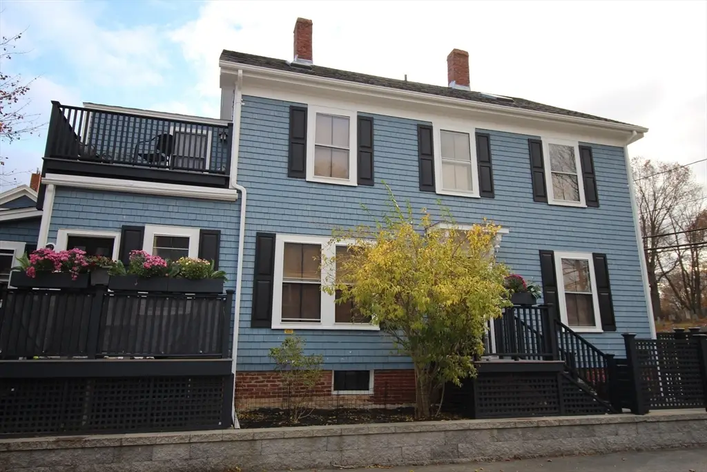 1 Hill St #1, Newburyport, MA 01950 - Image #1
