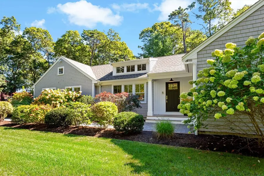 564 Cotuit Bay Drive, Cotuit, MA 02635 - Image #3
