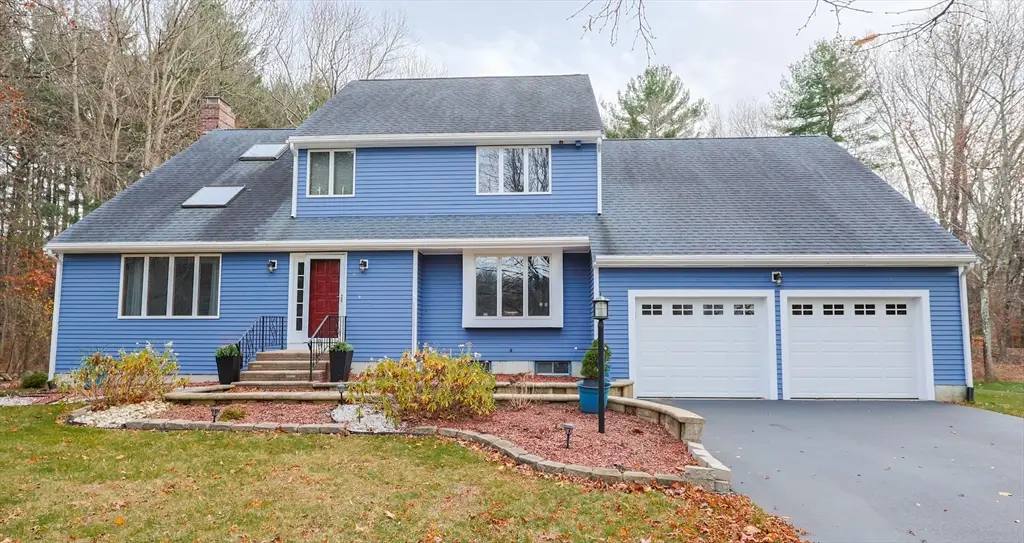 7 Gloucester Dr, Franklin, MA 02038 - Image #1