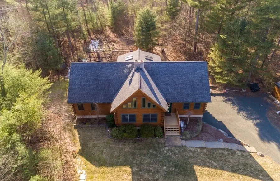 1854 Greenwich Rd, Hardwick, MA 01082 - Image #3