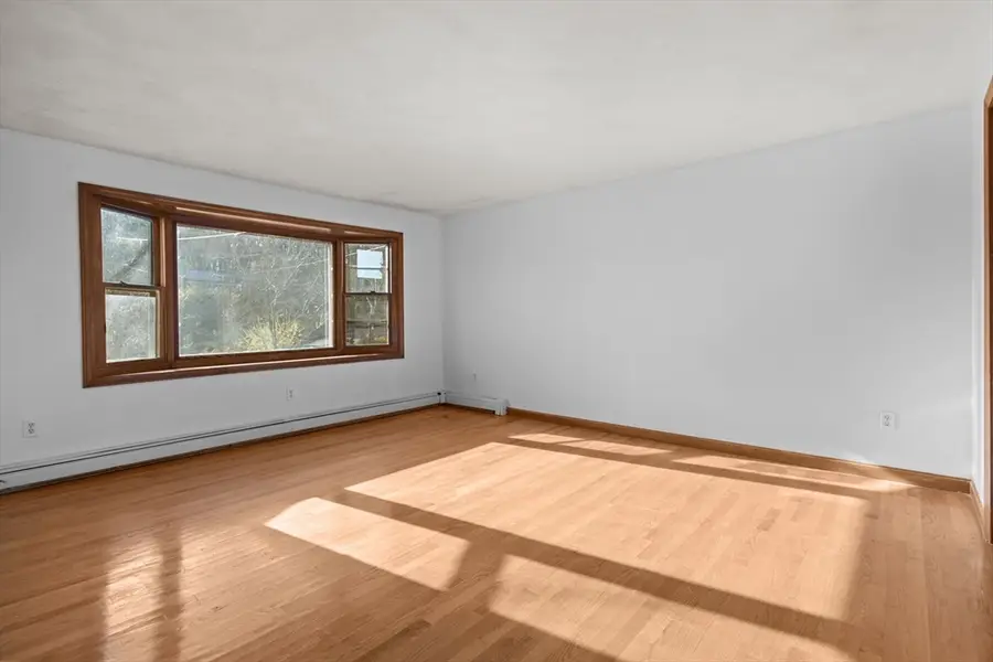 24 Reilly Ave, Blackstone, MA 01504 - Image #3