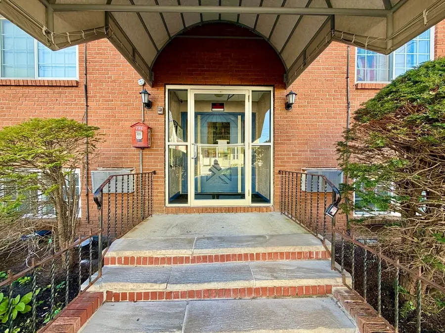 21 Central Ave #10, Everett, MA 02149 - Image #2