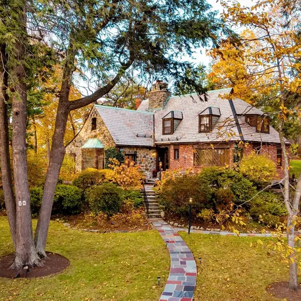 30 Prospect St, Winchester, MA 01890