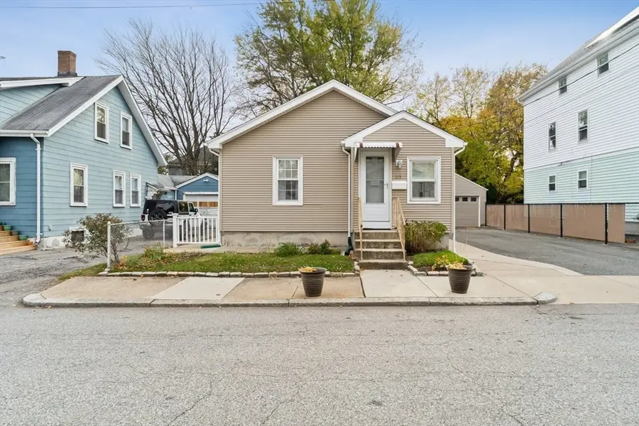 113 Oakland, Pawtucket, RI 02861 - Image #2