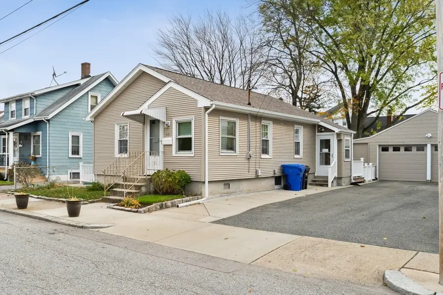 113 Oakland, Pawtucket, RI 02861 - Image #3