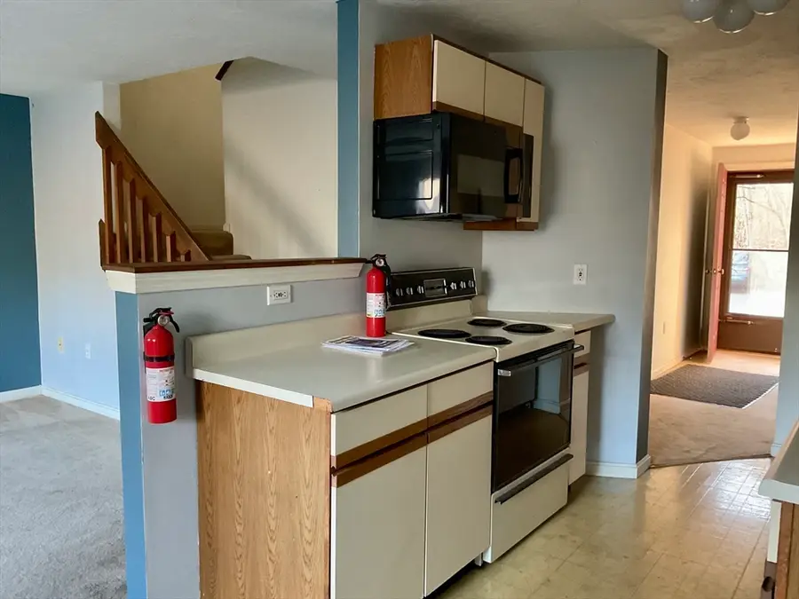 28 Southbridge Rd #402, Charlton, MA 01507 - Image #3