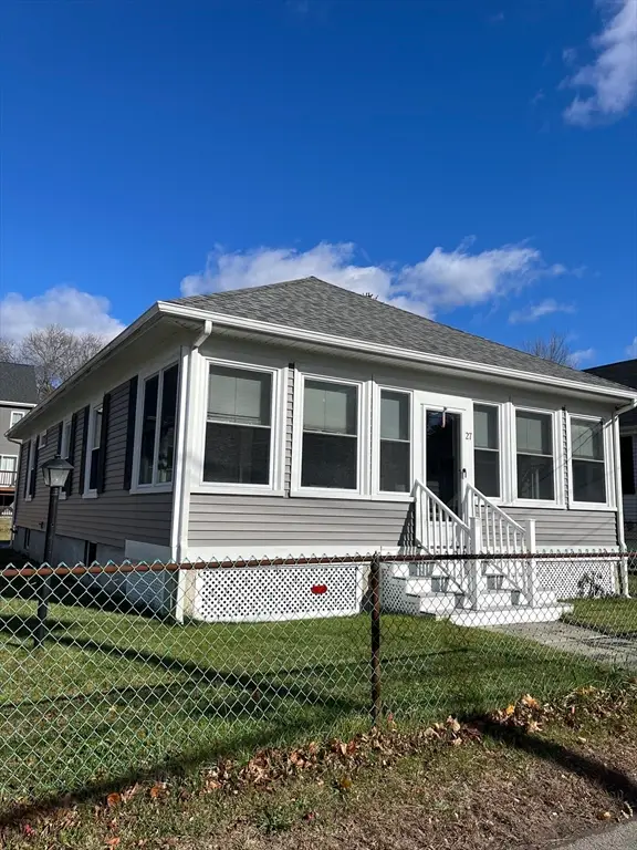 27 Tiffany St, Attleboro, MA 02703