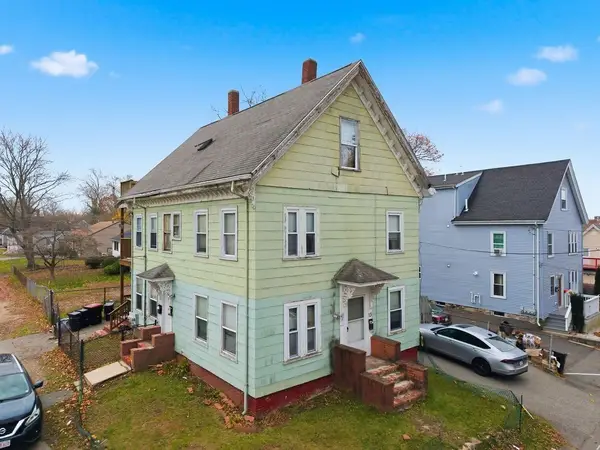 13 Standish St, Brockton, MA 02302