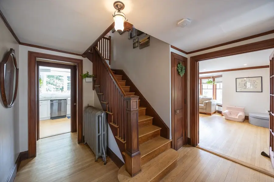 25 Brewster Rd, Framingham, MA 01702 - Image #3