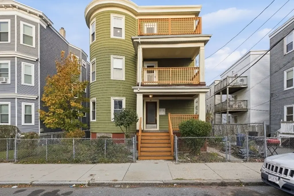 20 Leslie St, Boston, MA 02122 - Image #1