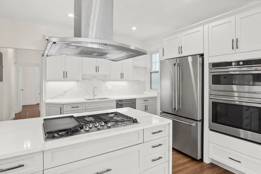 37 Englewood Ave #3, Brookline, MA 02445 - Image #1