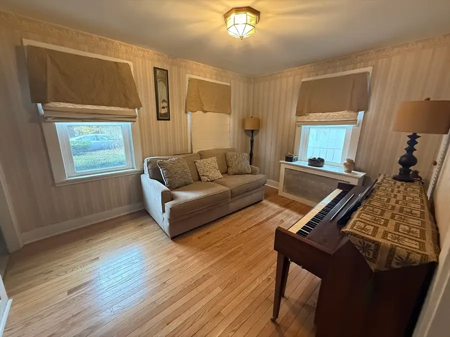 287 Bacon St, Natick, MA 01760 - Image #2