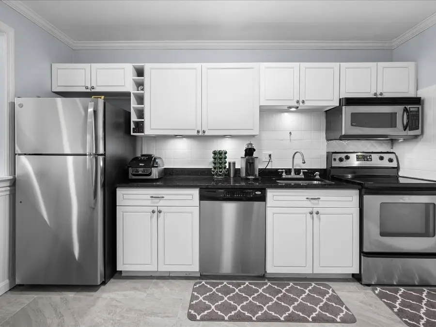 22 Branchfield St #D4, Boston, MA 02124 - Image #3