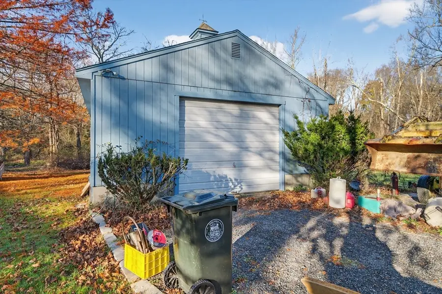 79 Cedar Ave, Swansea, MA 02777 - Image #3