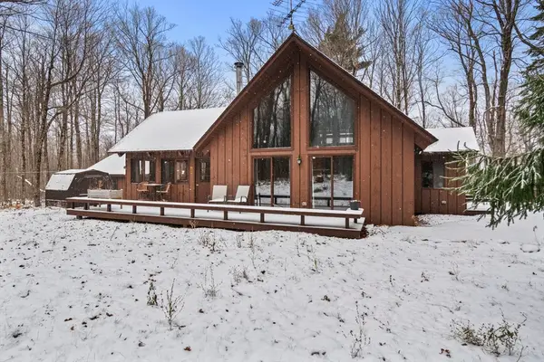 233 Stebbins Rd, Otis, MA 01253