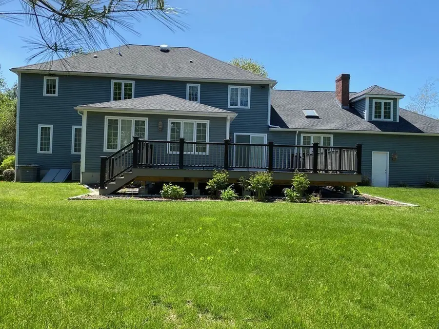 15 Kensington Dr, Canton, MA 02021 - Image #3