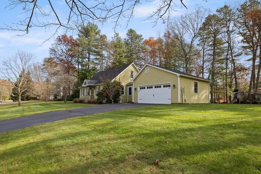 59 Campbell Dr, Easthampton, MA 01027 - Image #3