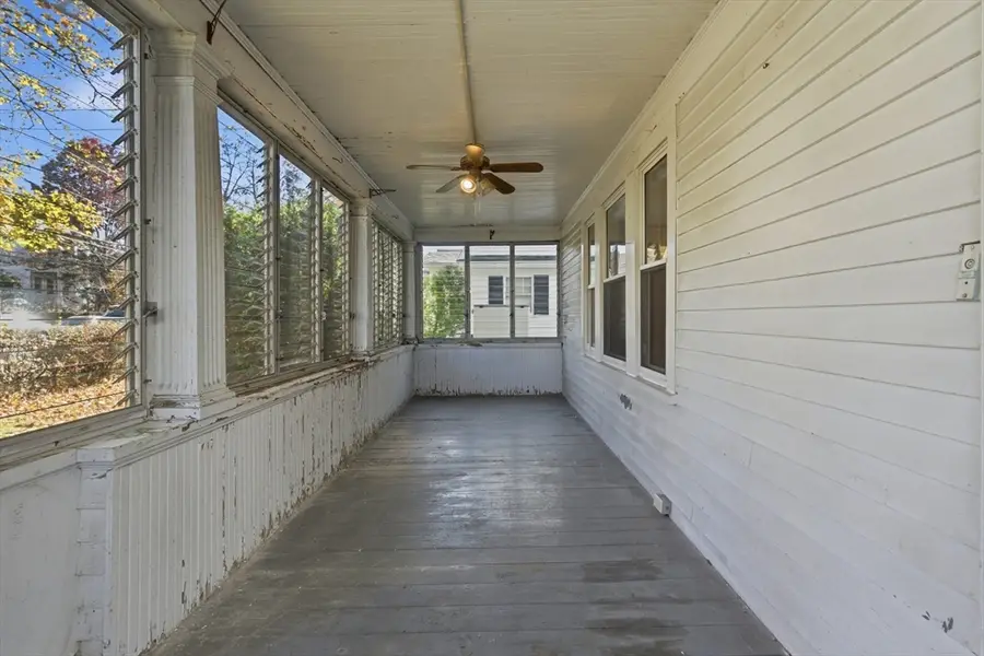 284 Beacon St, Lowell, MA 01850 - Image #2