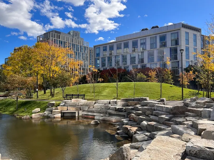 1 Earhart #725, Cambridge, MA 02141 - Image #2