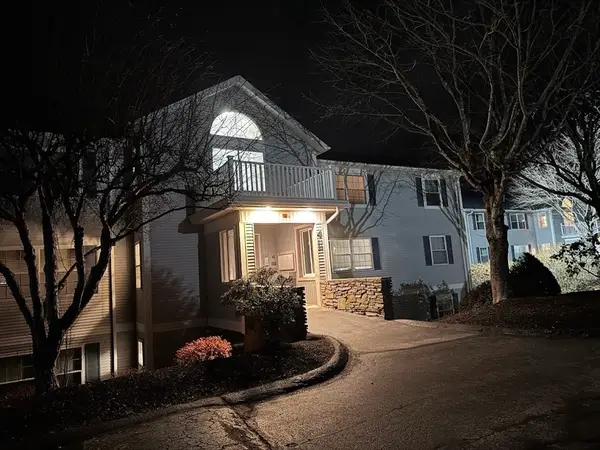 4 Crestview Dr #55, Spencer, MA 01562