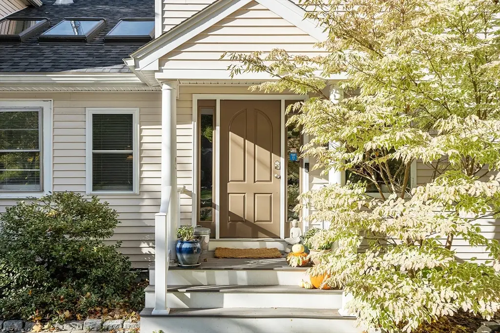 16 Fletcher Ln, Littleton, MA 01460 - Image #1