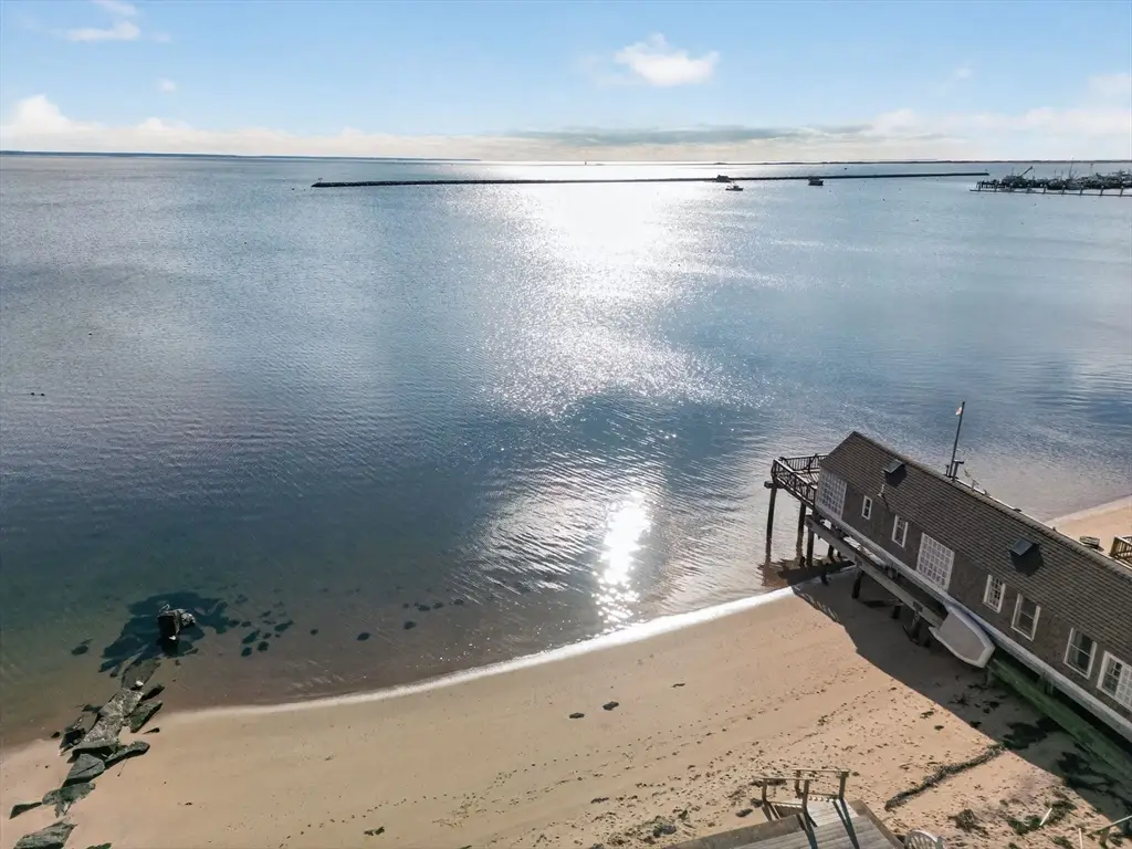 441 Commercial St #B, Provincetown, MA 02657 - Image #1