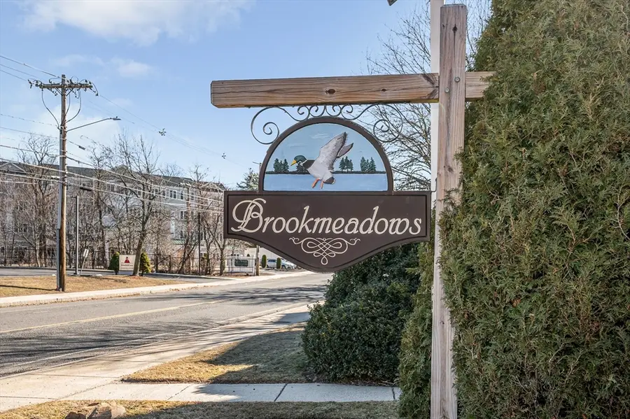 137 Franklin St #102, Stoneham, MA 02180 - Image #2