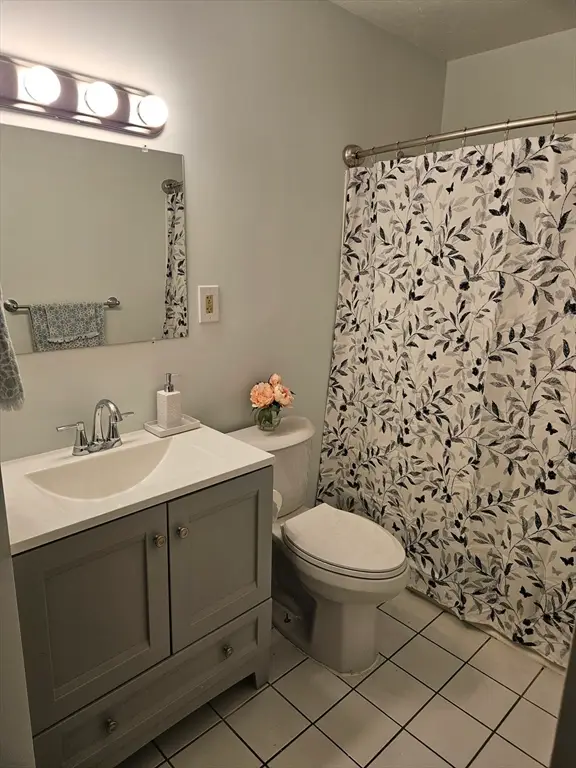 34 Thayer Pond Road #8, North Oxford, MA 01537 - Image #3