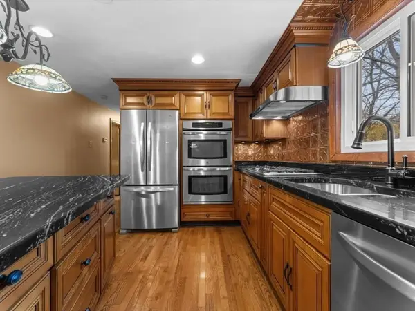 11 Benson Street, Worcester, MA 01604