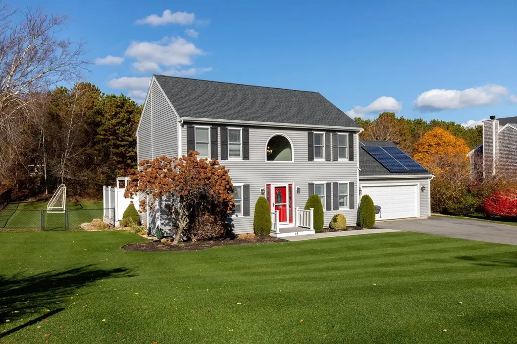 19 Oak Bluff Rd, Sagamore Beach, MA 02562 - Image #1
