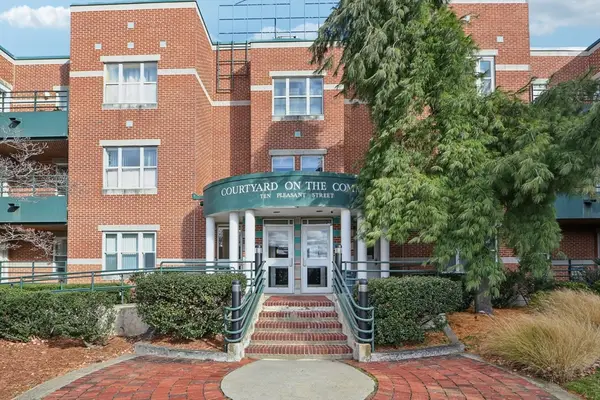 10 Pleasant Street #202, Lynn, MA 01902