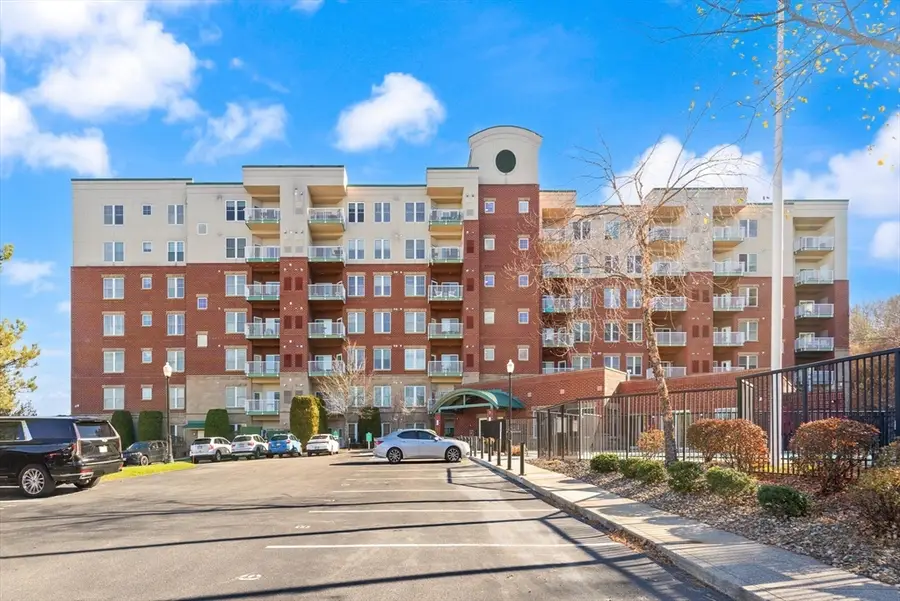 36 Village #506, Middleton, MA 01949 - Image #2