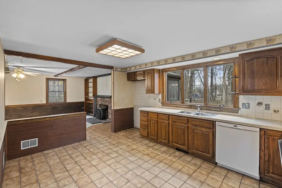 139 Picnic St, Boxborough, MA 01719 - Image #2