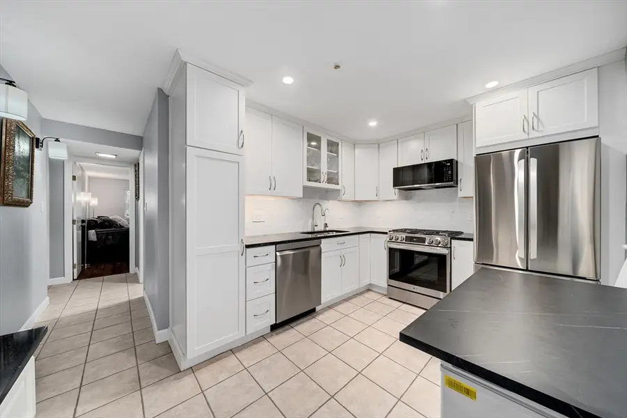 75 Edgelawn Ave #1, North Andover, MA 01845 - Image #2