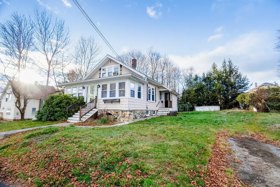 77 Lovewell St, Gardner, MA 01440 - Image #2